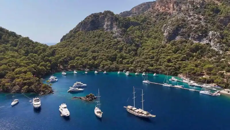 Göcek'in Koylarında Yeni Yasak: Artık Müzik Çalama Dönemi Başladı