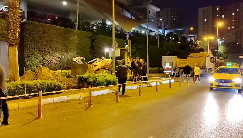 AVM Girişinde Doğalgaz Paniği: Olay Anında Neler Yaşandı?