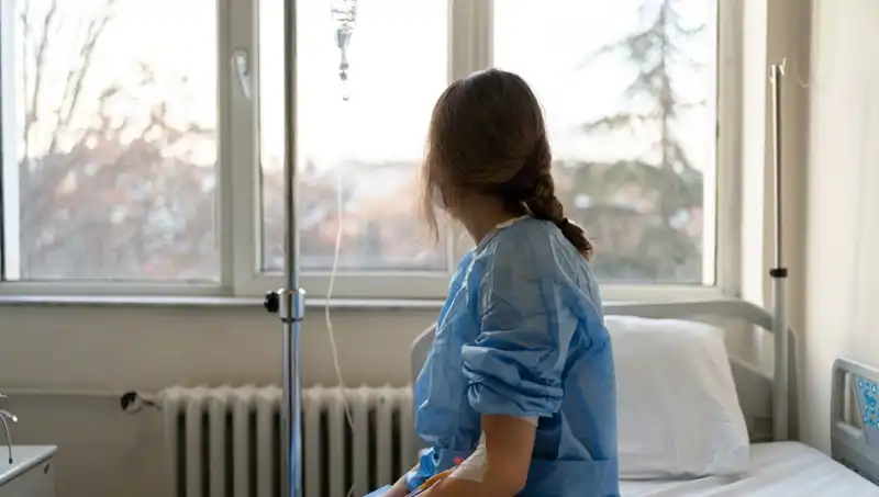 27 Yaşındaki Kadının Meme Kanseri Teşhisi: Doktorlar Ciddi Değil Demişti