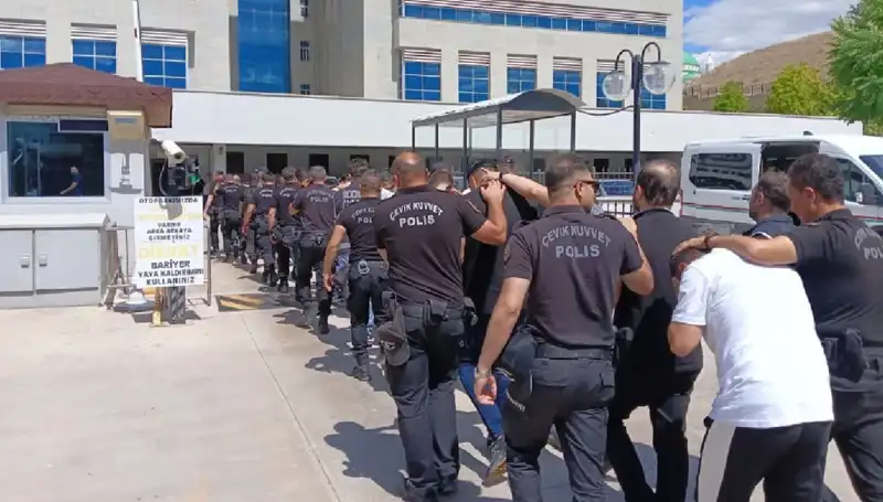 Ankara'da Tehdit ve Haraç Çetesi Operasyonu: Avukatların İlişkisi Şaşırttı