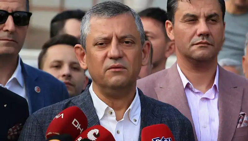Özgür Özel: Bu Bayram Neden Bayram Gibi Gelmiyor?