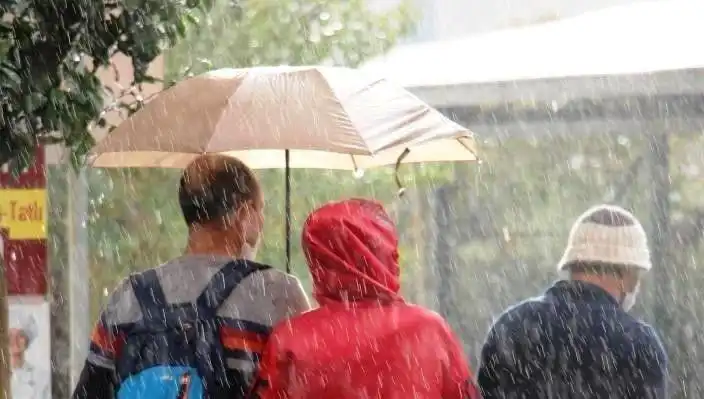 Aydın'da Sağanak Yağış Alarmı! Meteoroloji Uyarıda Bulundu