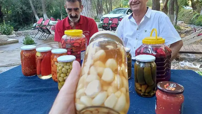 Araban Sarımsağı ile Hazırlanan Turşu: Şifa Kaynağı Oldu!