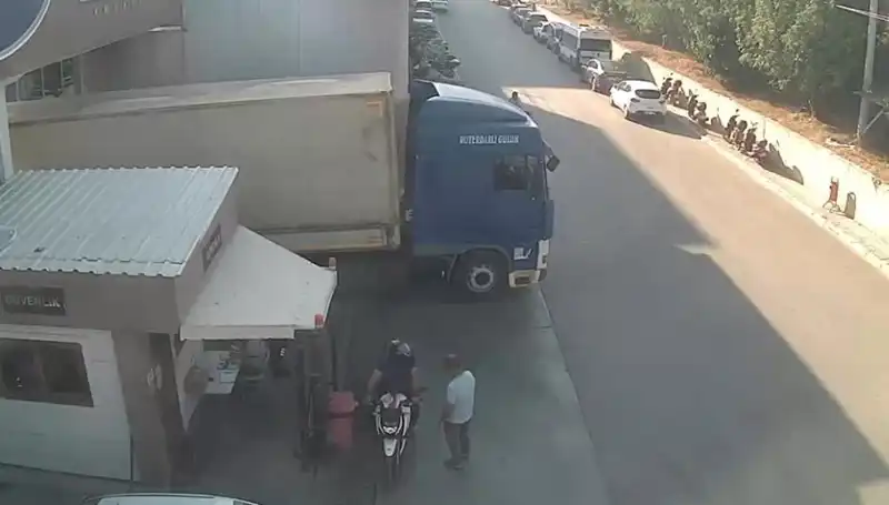 Milyonlarca Liralık Ürünlere El Konuldu: Nakliye Şebekesine Büyük Operasyon