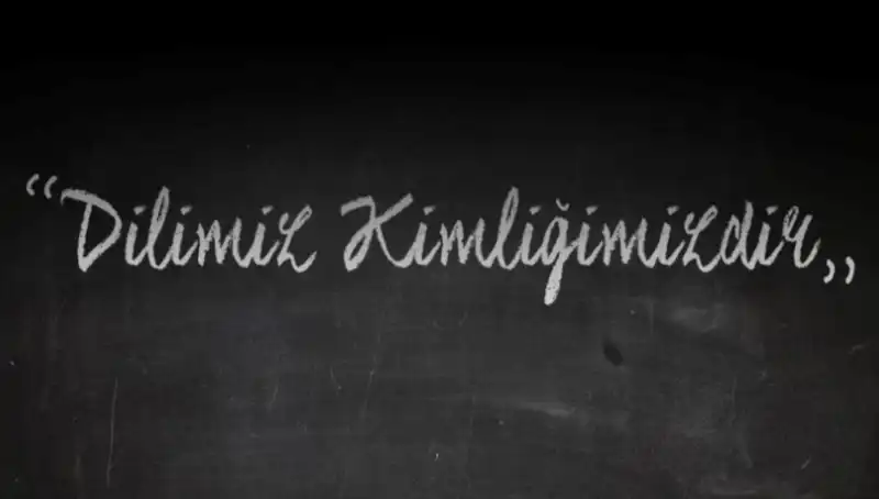 Türk Dil Bayramı: Dilin Önemi ve Kutlama Mesajlarıyla Birlikte Anlatılıyor