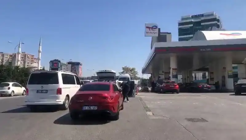 Deprem Sonrası Akaryakıt İstasyonlarında Kuyruklar, Tüketiciler Ne Yapmalı?
