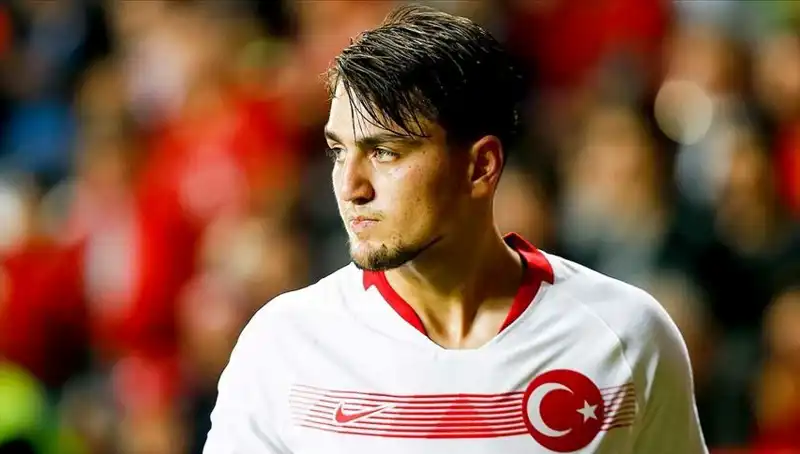 Beşiktaş, Milli Futbolcu İçin Girişimlerini Hızlandırdı: Yanıt Ne Olacak?