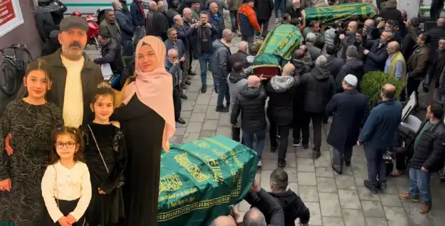 Rize'de Kayıp Kız Kardeşler İçin Hüzünlü Veda Töreni