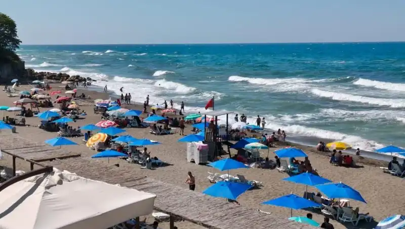 Akçakoca'da Denizde Yüzme Yasağı: İlgili Açıklama ve Detaylar