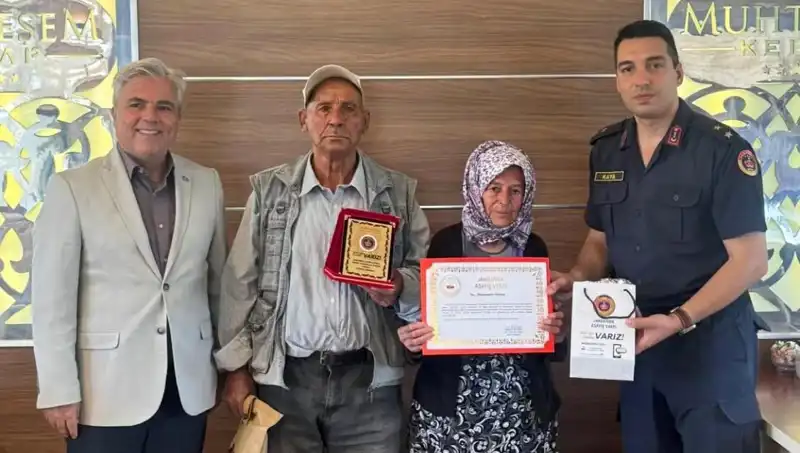 Hayatını Değiştiren Karar: 80 Yaşındaki Çift Evi Jandarmaya Bağışladı