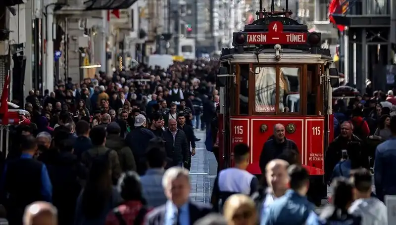 Türkiye'nin Nüfusu Rekor Artışla 85 Milyonu Aştı!