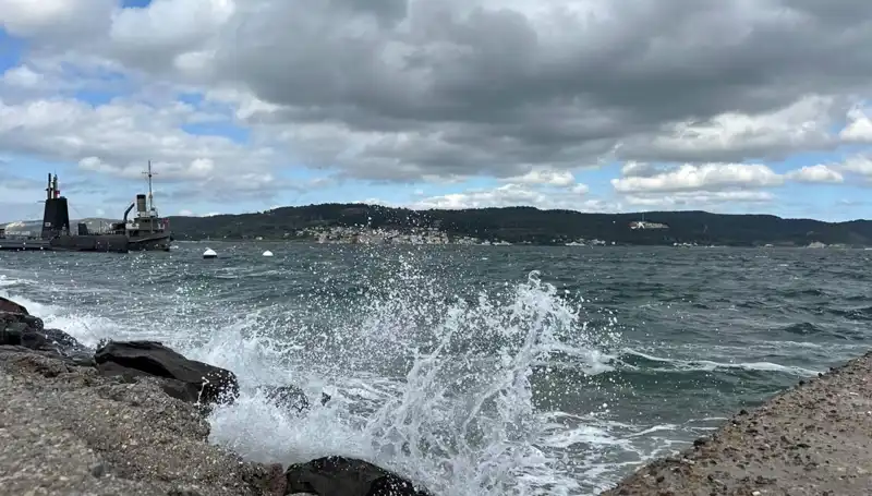 Beykoz Sahillerinde Denize Giriş Yasağı: Sıcak Yaz Günlerinde Kriz!