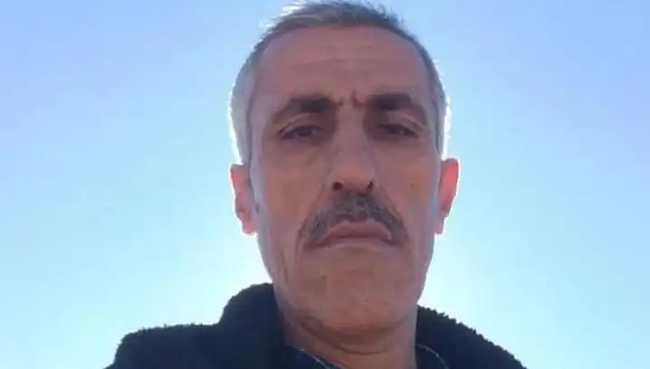 Gençleri Uyardı, Bıçaklı Saldırıya Uğrayarak Hayatını Tehlikeye Attı
