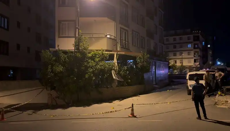 İstanbul’da Kafeye Silahlı Saldırı: Olayın Ardındaki Sebepler Neler?