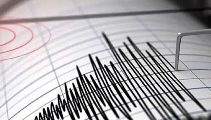 Sındırgı'da Gerçekleşen 4,3 Büyüklüğündeki Deprem, Halkı Şaşkına Çevirdi