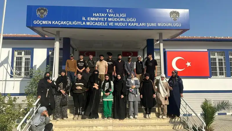 Minibüste 24 Göçmen Yakalandı: Yeni Bir Göç Rota İhtimali
