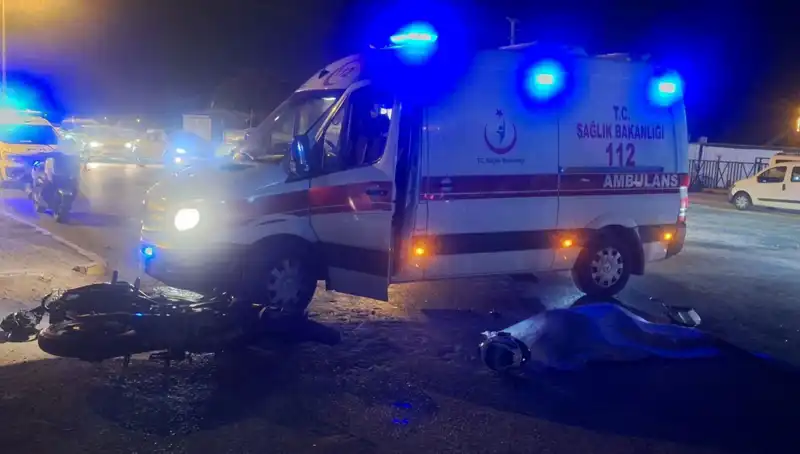 Antalya'da Trafik Kazası: Motosikletli Genç Hayatını Kaybetti