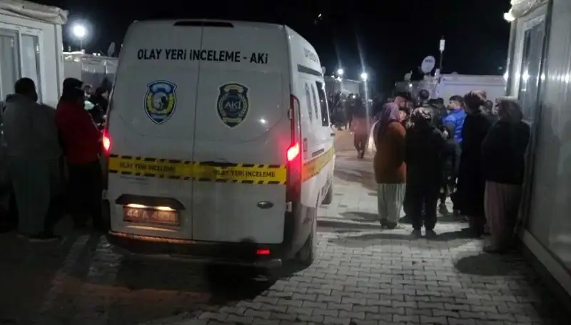 Silahlı Husumet Kadın ve Çocuğu Tehdit Etti, Çatışma Kanlı Bitti