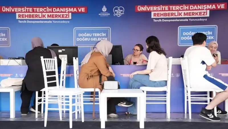 İstanbul'da 24 Yeni Tercih Danışma Merkezi Açıldı: Üniversiteyi Seçerken Yanınızda