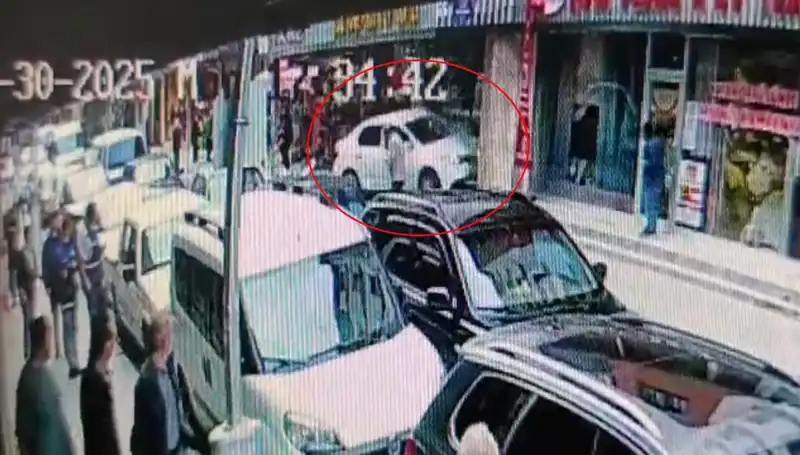 Alkollü Sürücünün Mağaza Baskını: İki Çocuk Neyin Eşiğindeydi?