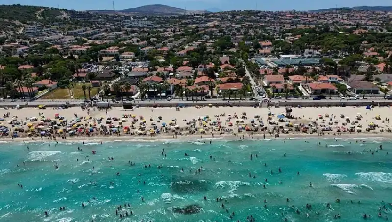 Çeşme'de Su Krizi Büyüyor: Kesinti Süresi Arttı, Halk Endişeli